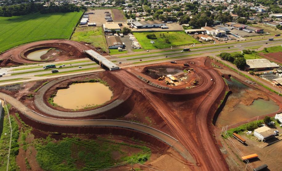 Viaduto sobre a BR-277