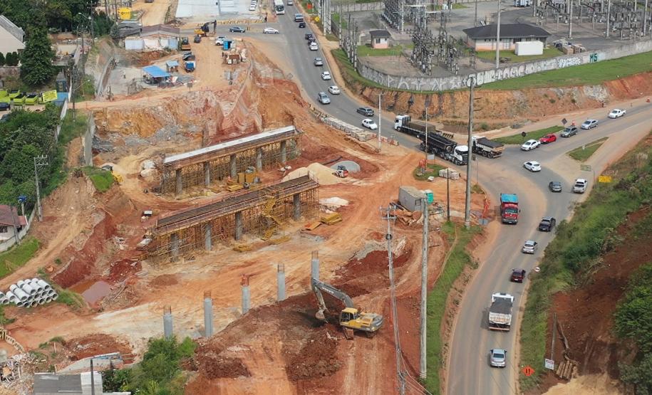 Duplicação da Rodovia dos Minérios em Almirante Tamandaré chega a 56%