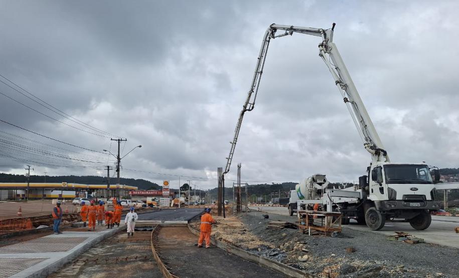 Duplicação da Rodovia dos Minérios em Almirante Tamandaré chega a 56%