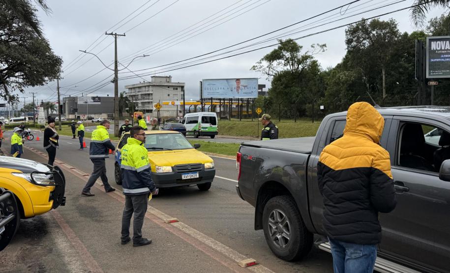 Blitz educativa do Maio Amarelo em Guarapuava