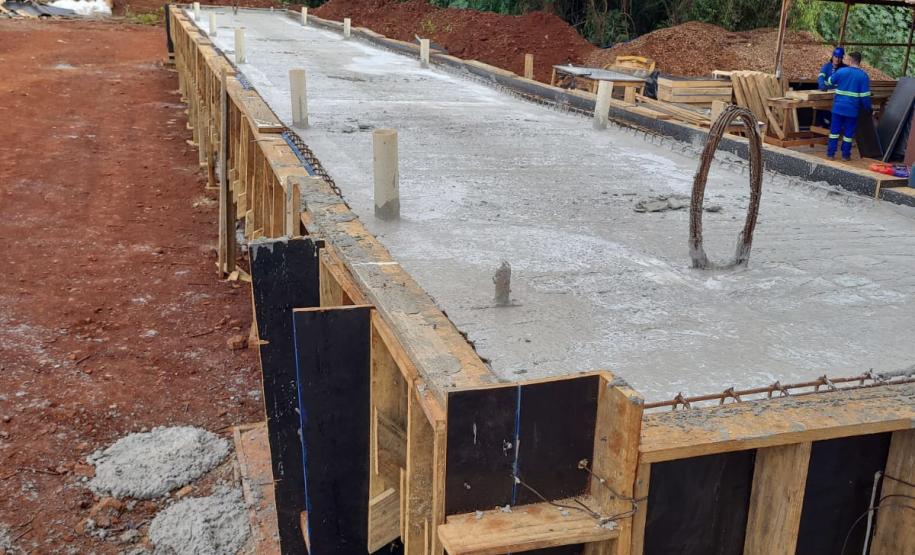 Pré-fabricação de peças no canteiro de obras