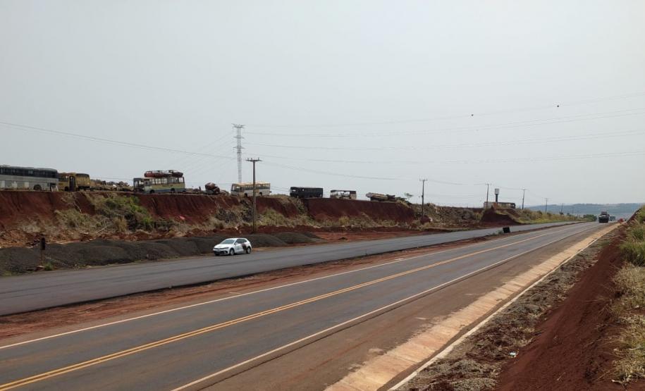 PR-317 obras de arquivo da duplicação em andamento