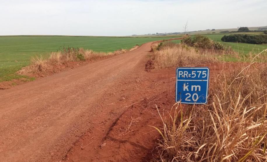 PR-575 entre Palmitópolis e Jotaesse