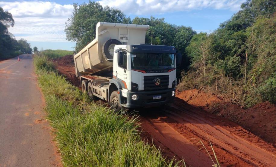 PR-681 recuperação de drenagem e pavimento no km 7, em Alto Piquiri