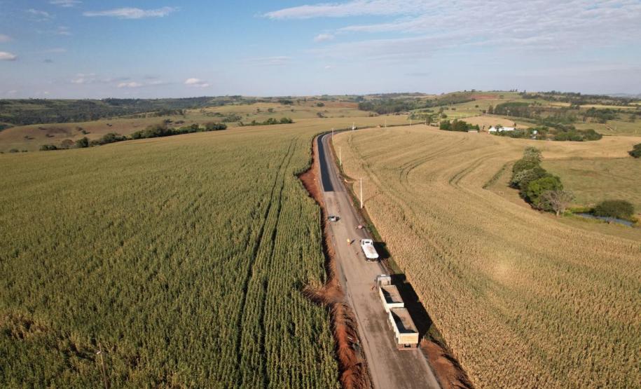 Pavimentação da estrada entre Ramilândia e Santa Helena