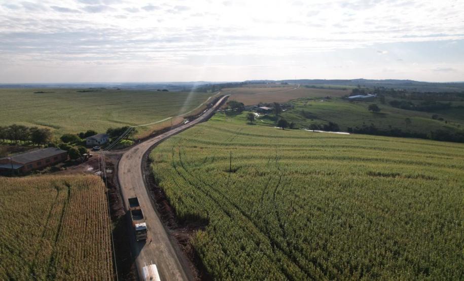 Pavimentação da estrada entre Ramilândia e Santa Helena