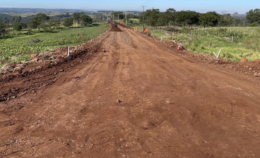 Pavimentação da estrada entre Ramilândia e Santa Helena