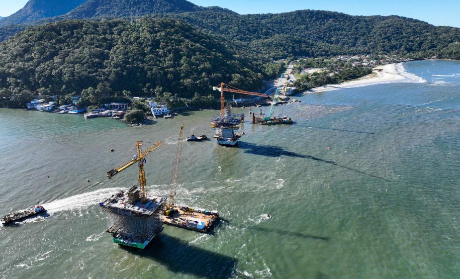 Ponte de Guaratuba chega a 60%