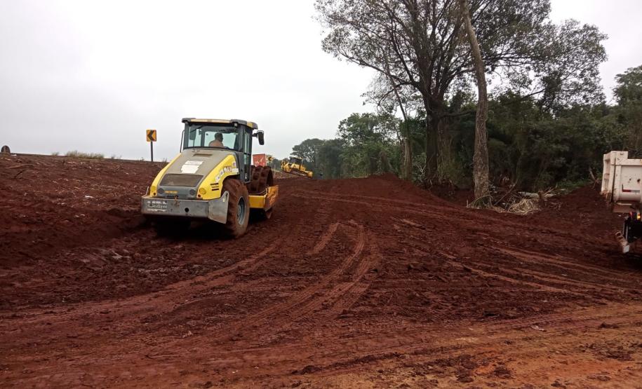 PR-445 início serviços do viaduto de Lerroville