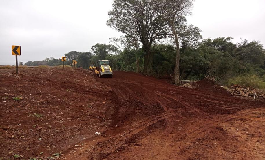 PR-445 início serviços do viaduto de Lerroville