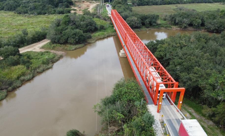 Ponte do Rio da Várzea na PR-427 entre a Lapa e Campo do Tenente