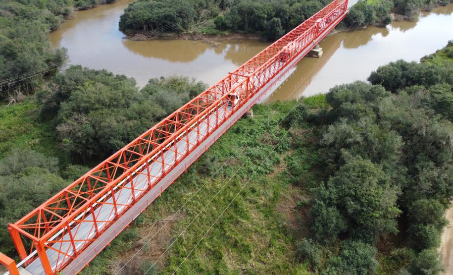 Ponte do Rio da Várzea na PR-427 entre a Lapa e Campo do Tenente