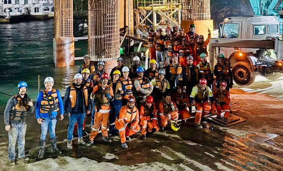 Última estaca da Ponte de Guaratuba