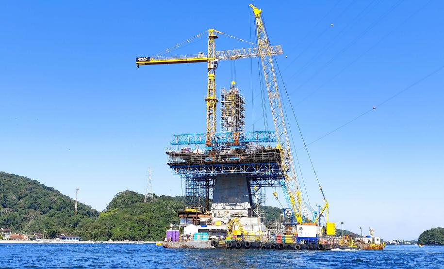 Última estaca da Ponte de Guaratuba