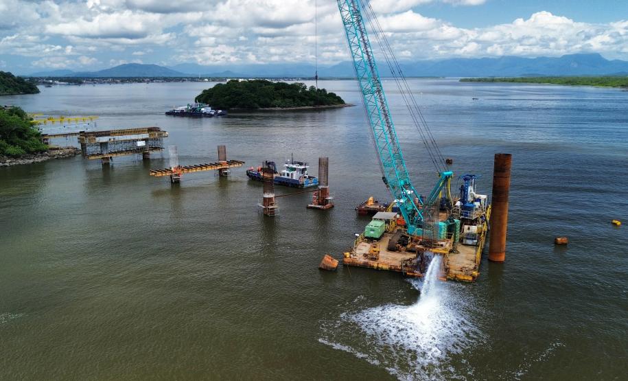 Última estaca da Ponte de Guaratuba