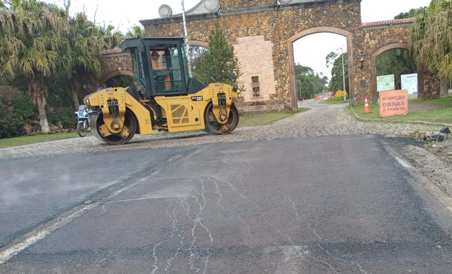Serviços de conservação na Estrada da Graciosa