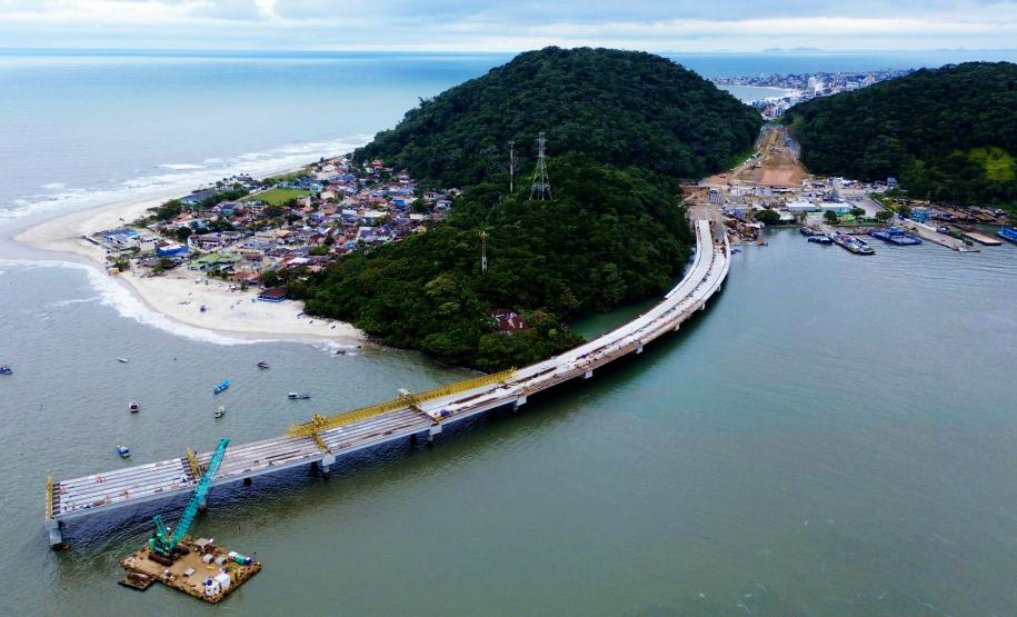 Obras da Ponte de Guaratuba em agosto 2025