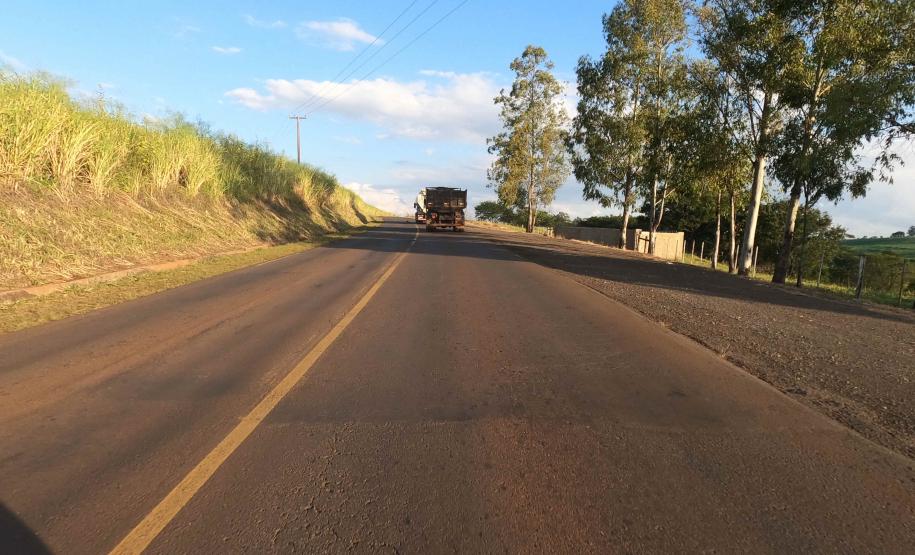PR-092 entre Andirá e Santo Antônio da Platina