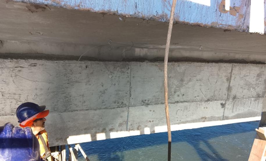 PR-317 obra de recuperação da ponte do Rio Ivaí entre Floresta e Engenheiro Beltrão