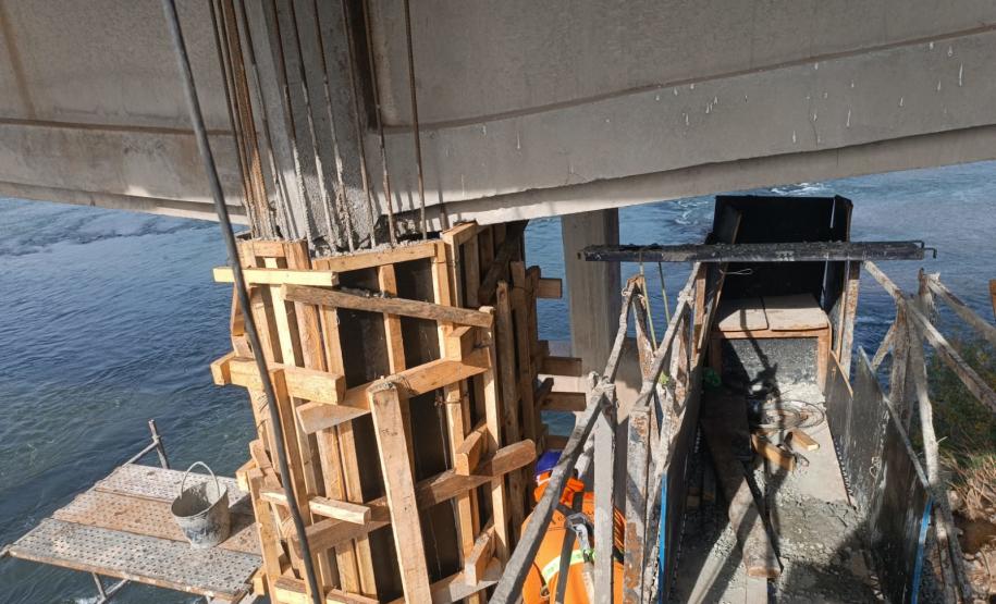 PR-317 obra de recuperação da ponte do Rio Ivaí entre Floresta e Engenheiro Beltrão