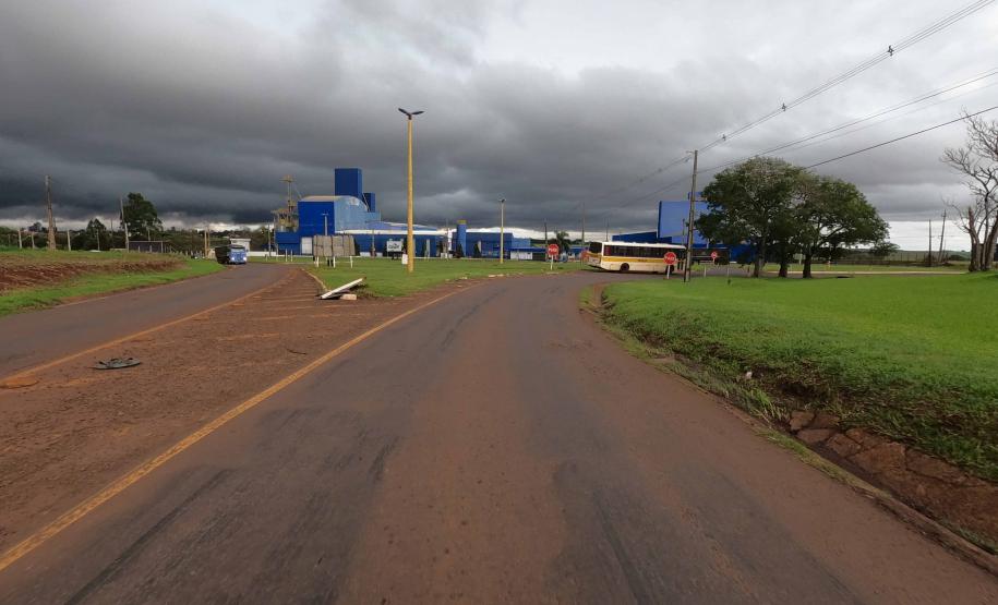 PR-317 restauração em concreto - viaduto três