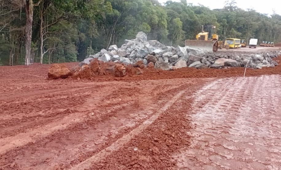 PRC-466 entre Palmeirinha e Guarapuava - pavimentação em concreto