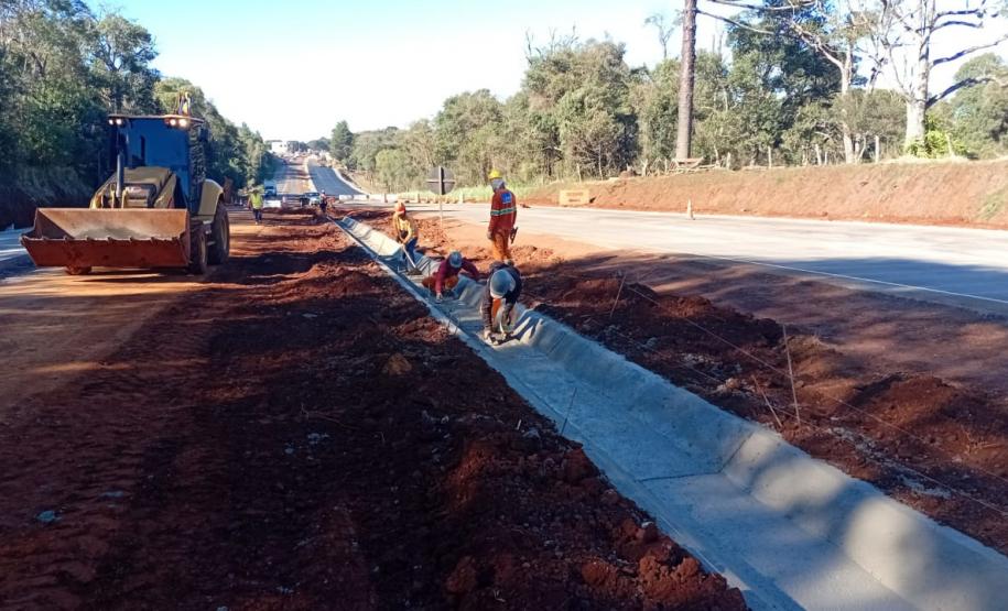 PRC-466 entre Palmeirinha e Guarapuava - implantação de sistema de drenagem