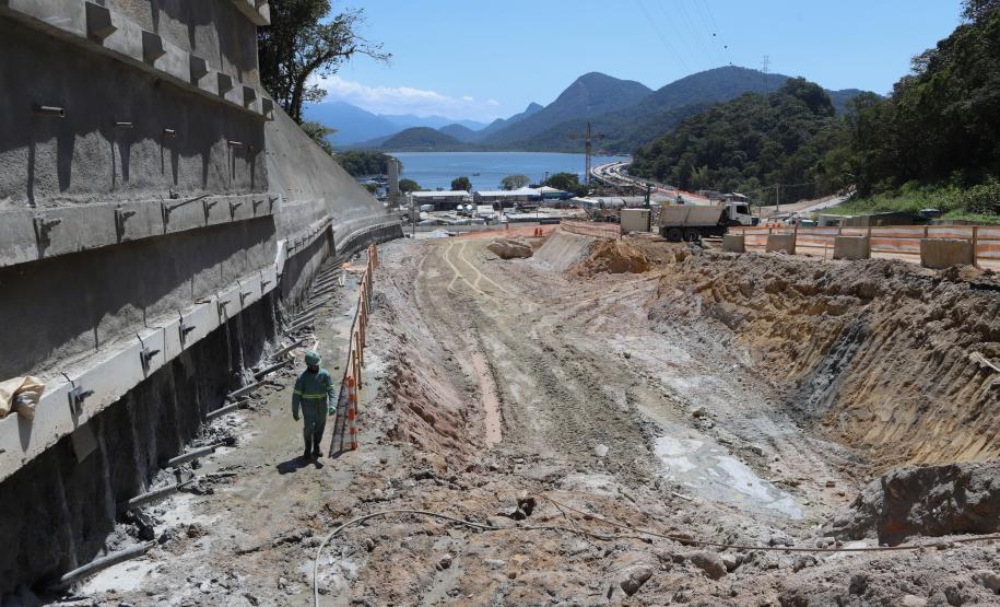 Obras da ponte de Guaratuba e acessos