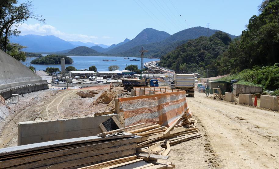 Obras da ponte de Guaratuba e acessos