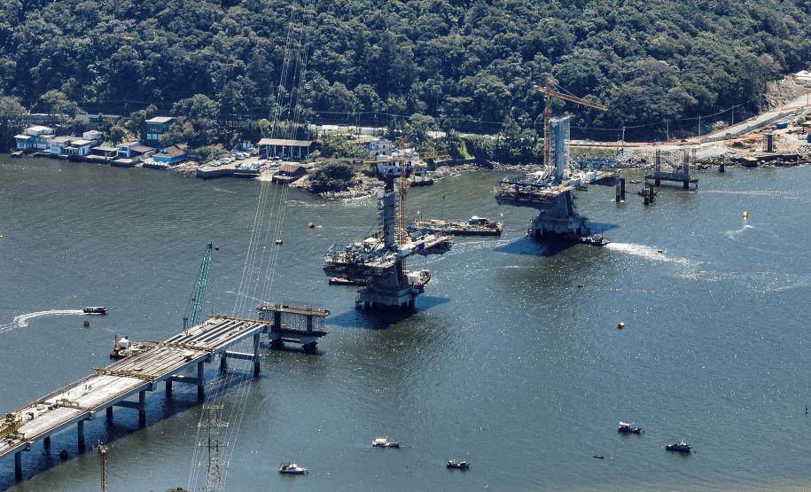 Obras da ponte de Guaratuba e acessos