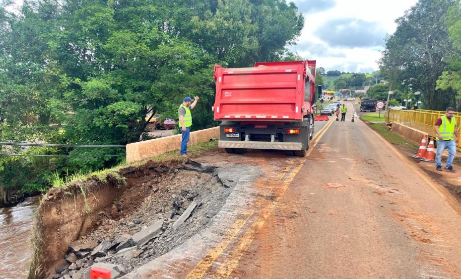 PR-364 recuperação de acesso ponte Rio Juquiá em Goioxim