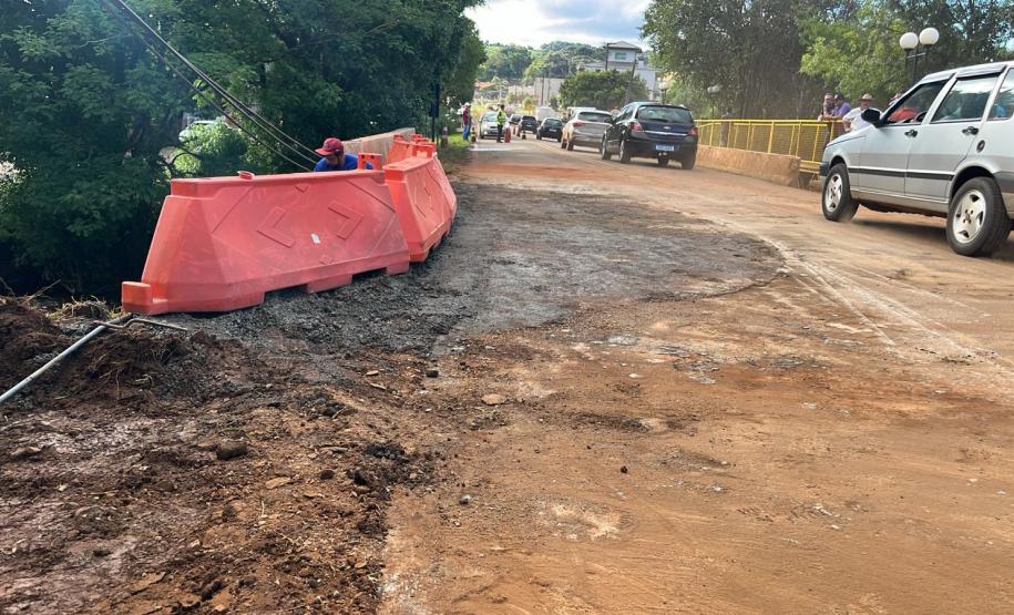 PR-364 recuperação de acesso ponte Rio Juquiá em Goioxim