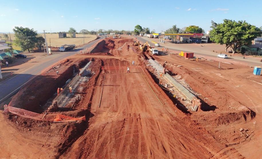 PR-445 obra do Viaduto de Lerroville