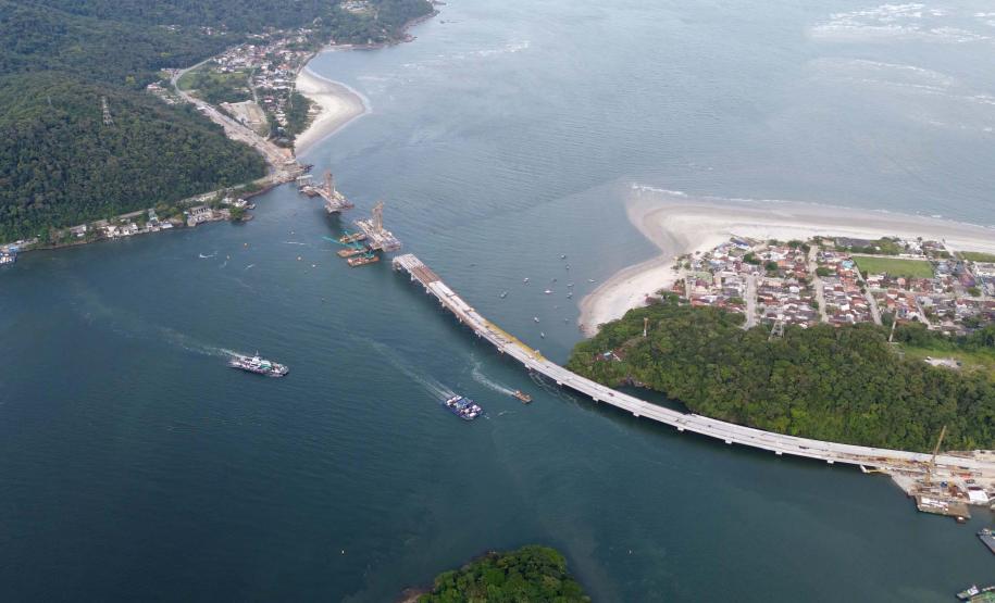 Ponte de Guaratuba chega a 80%