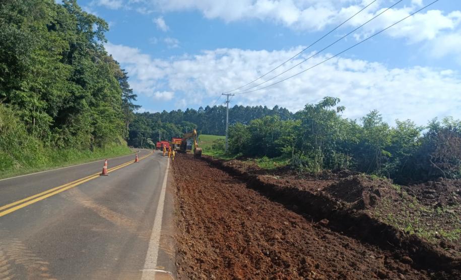 PR-180 serviços de terraplenagem entre Francisco Beltrão e Dois Vizinhos