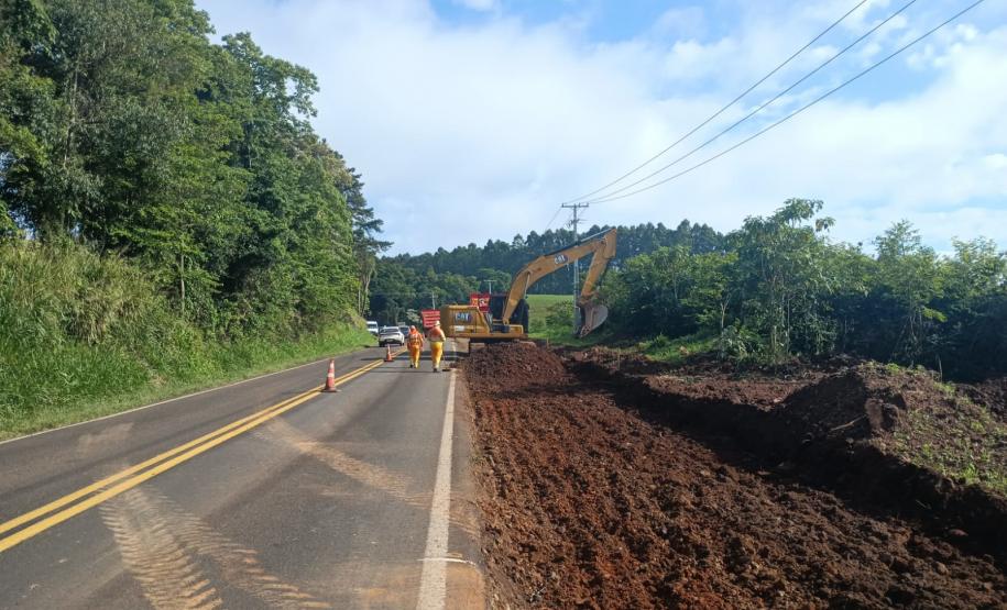 PR-180 serviços de terraplenagem entre Francisco Beltrão e Dois Vizinhos