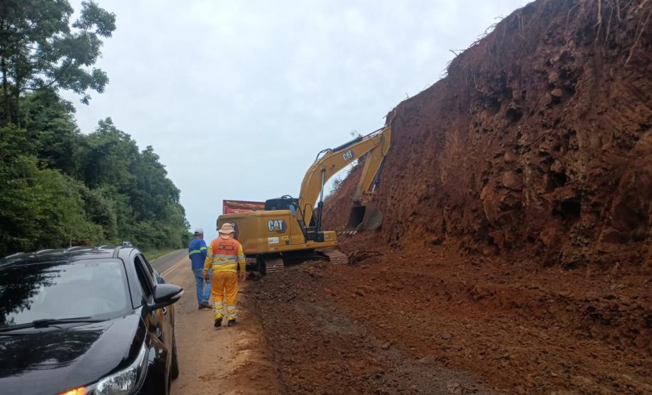PR-180 serviços de terraplenagem entre Francisco Beltrão e Dois Vizinhos