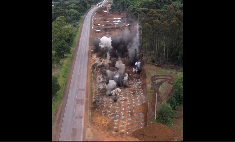 Detonação de rochas na PRC-466 entre Turvo e Palmeirinha