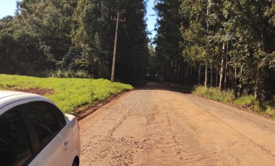 Estrada de ligação entre Mamborê e o distrito Guarani