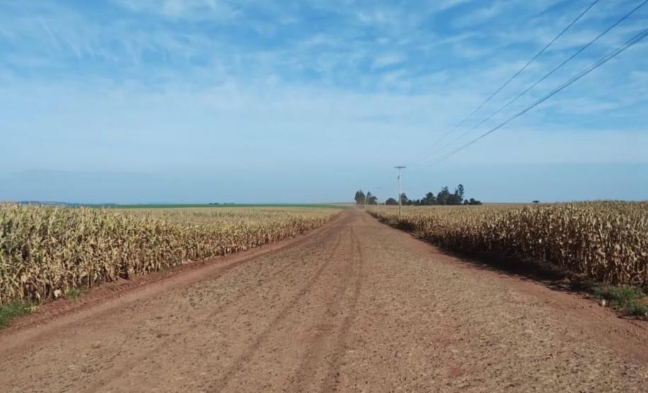 Estrada de ligação entre Mamborê e o distrito Guarani
