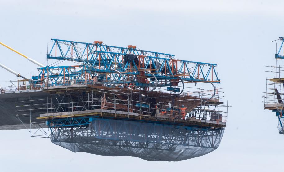 Ponte de Guaratuba - trecho estaiado