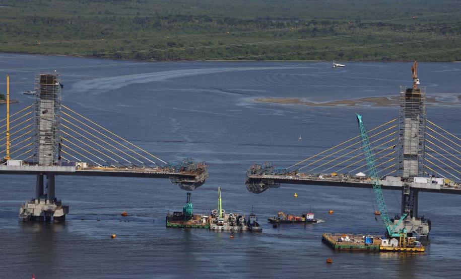 Ponte de Guaratuba - trecho estaiado