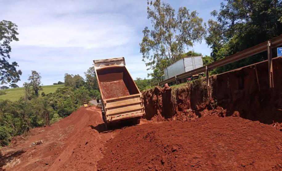 PR-082 recuperação de aterro em Cidade Gaúcha