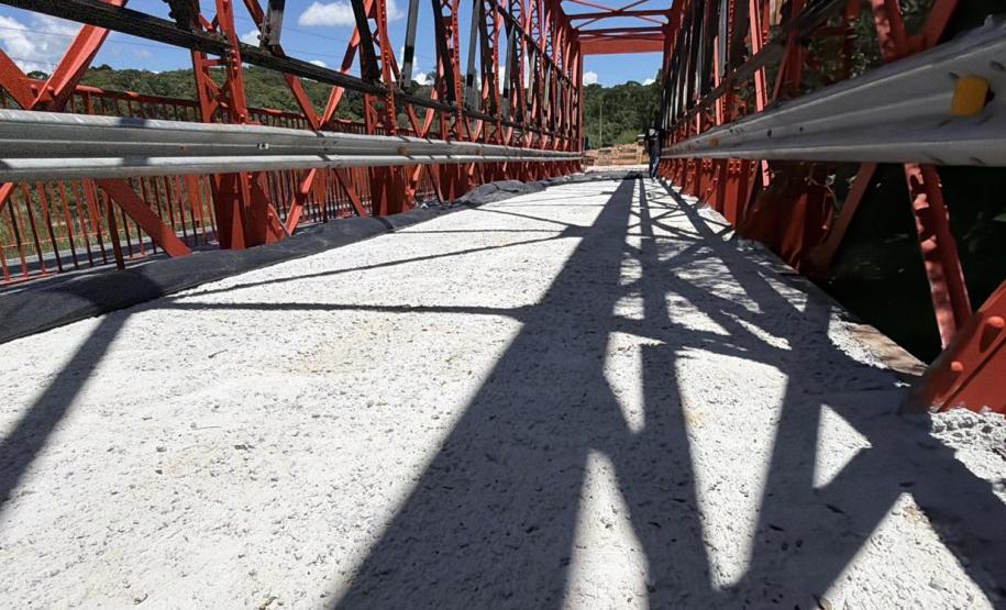 PR-427 Ponte sobre o Rio da Várzea em reformas