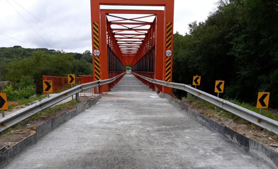PR-427 Ponte sobre o Rio da Várzea em reformas