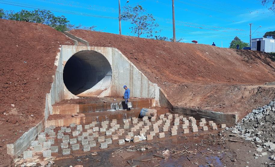 PR-436 implantação de bueiro metálico em Ribeirão do Pinhal