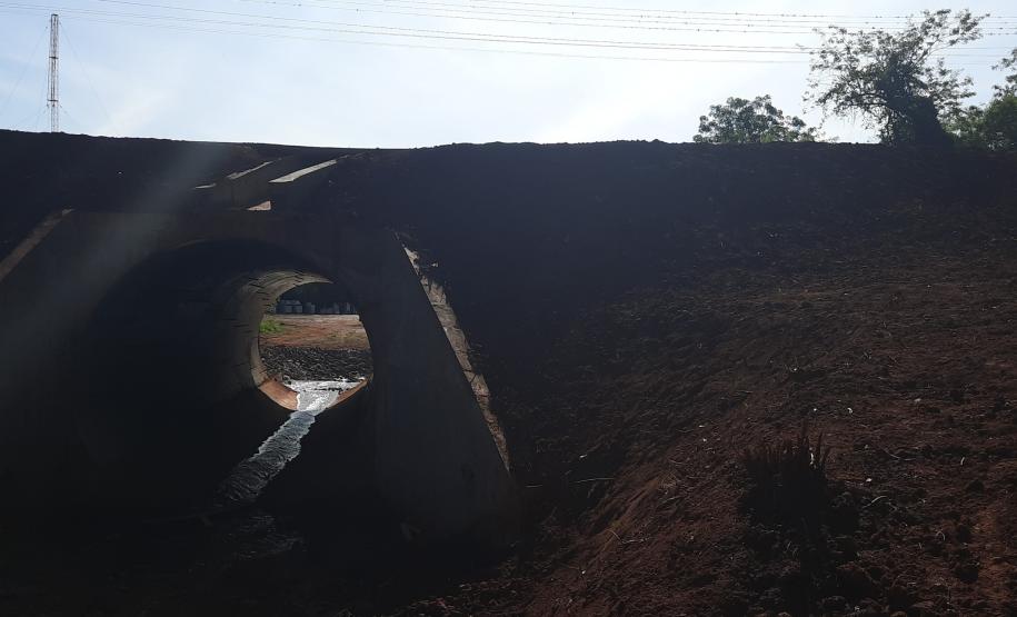 PR-436 implantação de bueiro metálico em Ribeirão do Pinhal