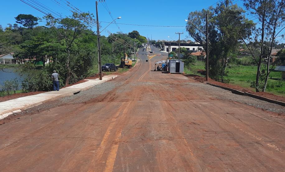 PR-436 implantação de bueiro metálico em Ribeirão do Pinhal