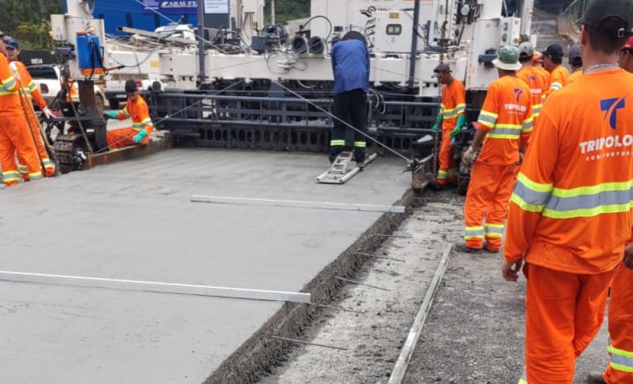PRC-466 concretagem da pista em Pitanga
