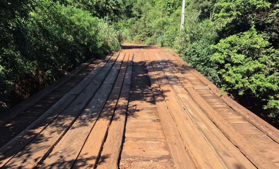 Ponte sobre o Ribeirão Jangada